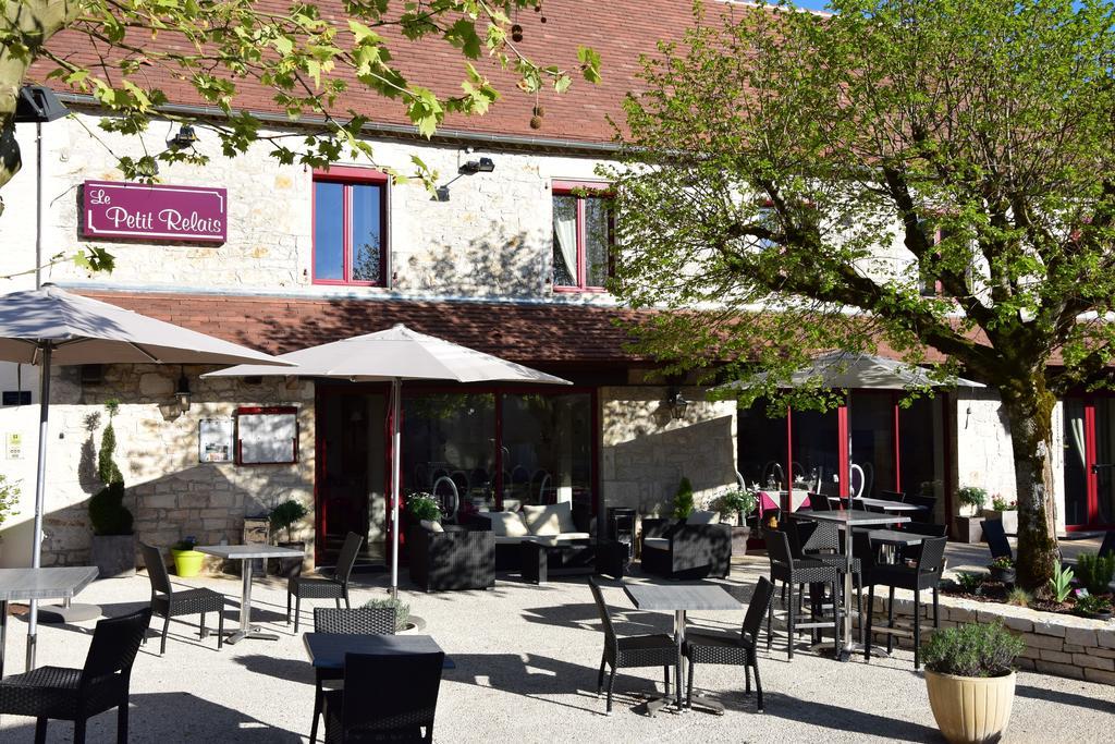 Le Petit Relais Hotell Calès Exteriör bild