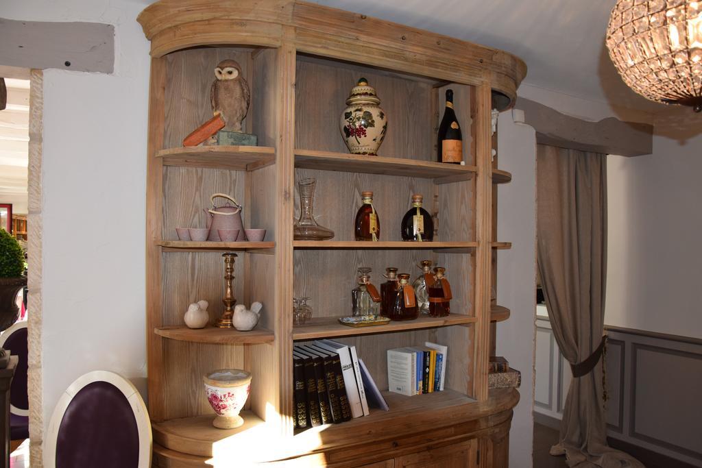 Le Petit Relais Hotell Calès Exteriör bild