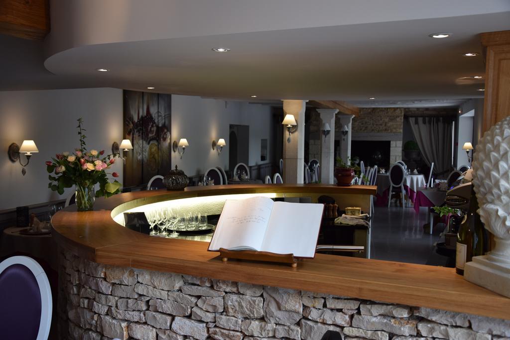 Le Petit Relais Hotell Calès Exteriör bild