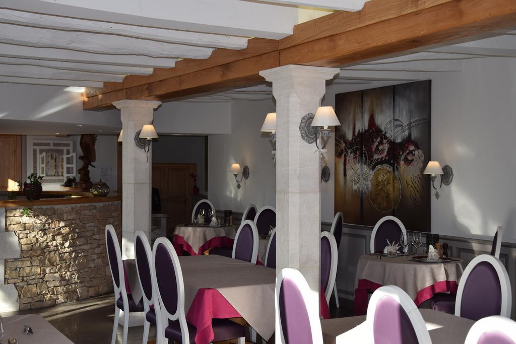 Le Petit Relais Hotell Calès Exteriör bild