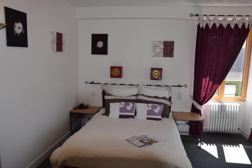 Le Petit Relais Hotell Calès Exteriör bild